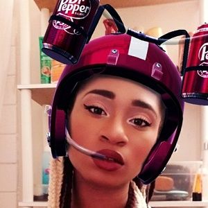 Meet your Posher, Katrina